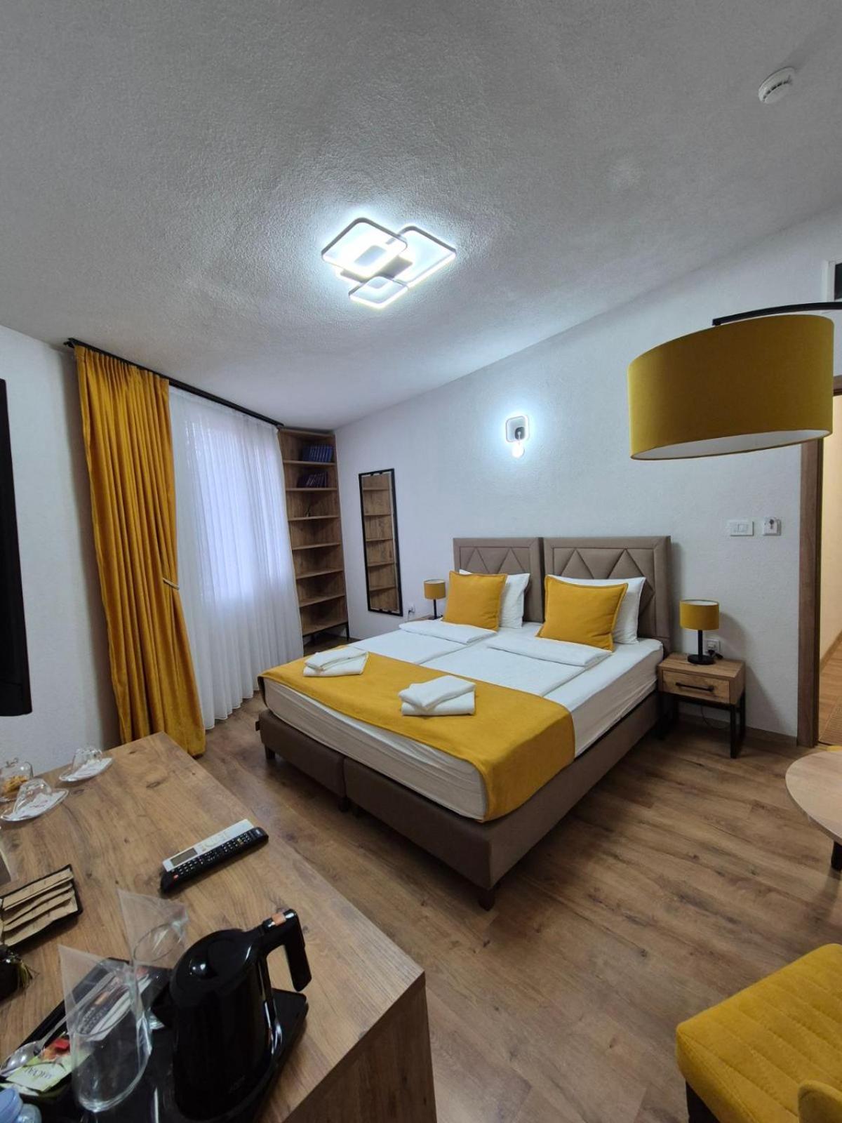 Hotel Domestika Skopje Exterior photo