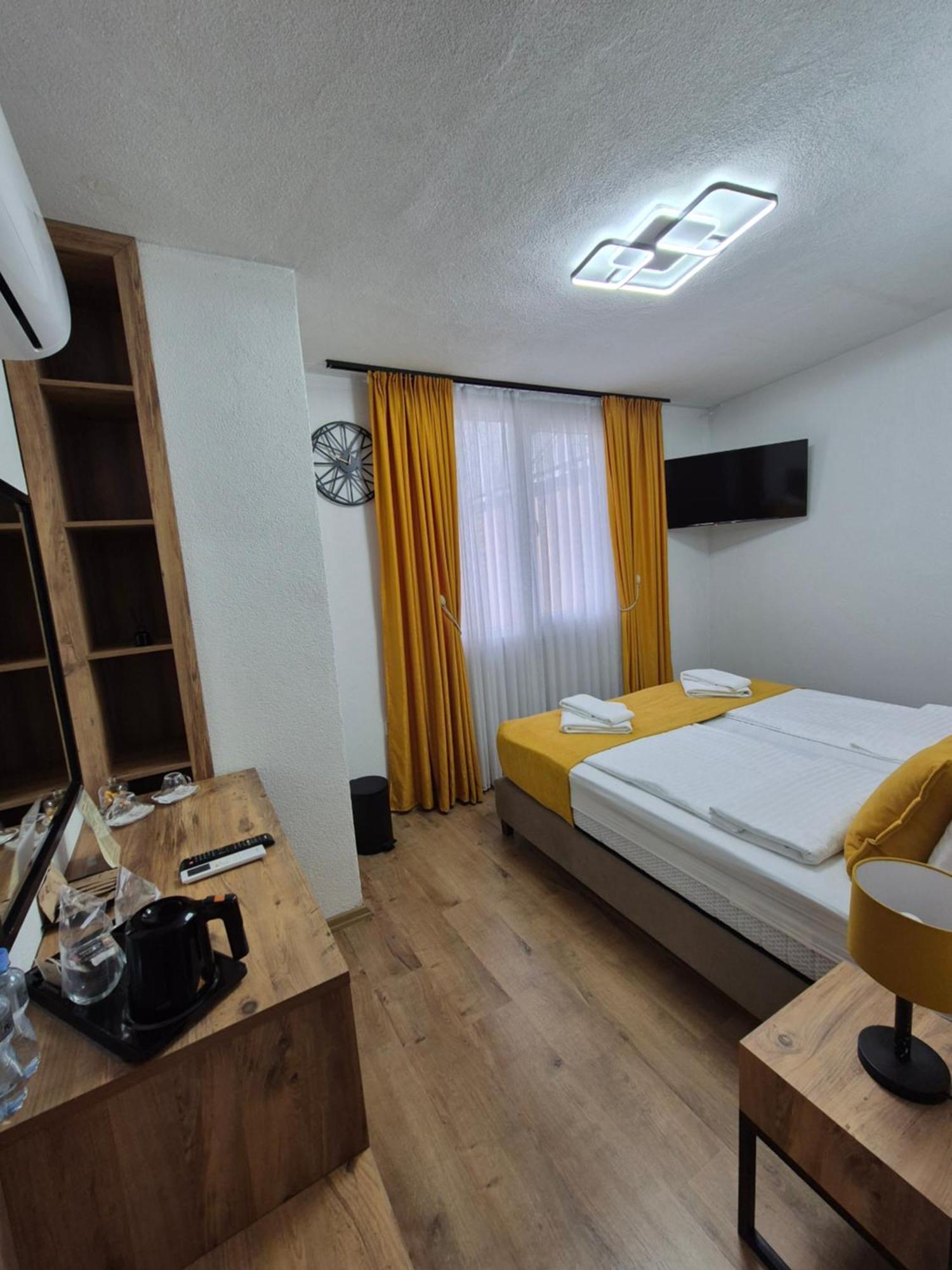 Hotel Domestika Skopje Exterior photo